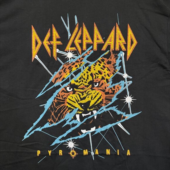 Def Leppard Pyromania Album Art Heavy Metal Band T-Shirt XL - Picture 2 of 4